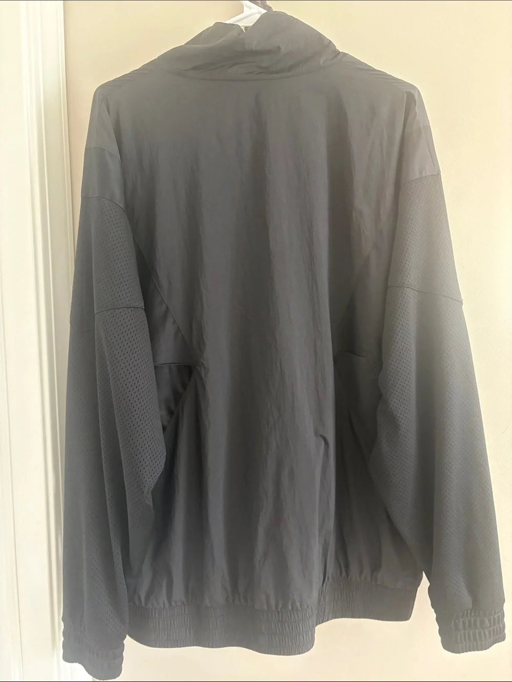 Air Jordan Flight Warm-Up Men's Jacket (Style Code: AO0555-010) Size Large Black